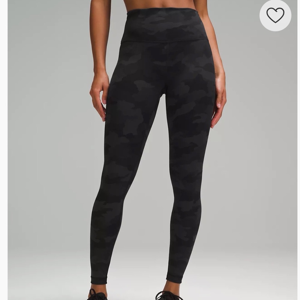 Lululemon black camo wonder train